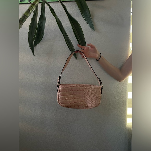 Thrifted Pink Bratz Doll Style Purse - Picture 3 of 4